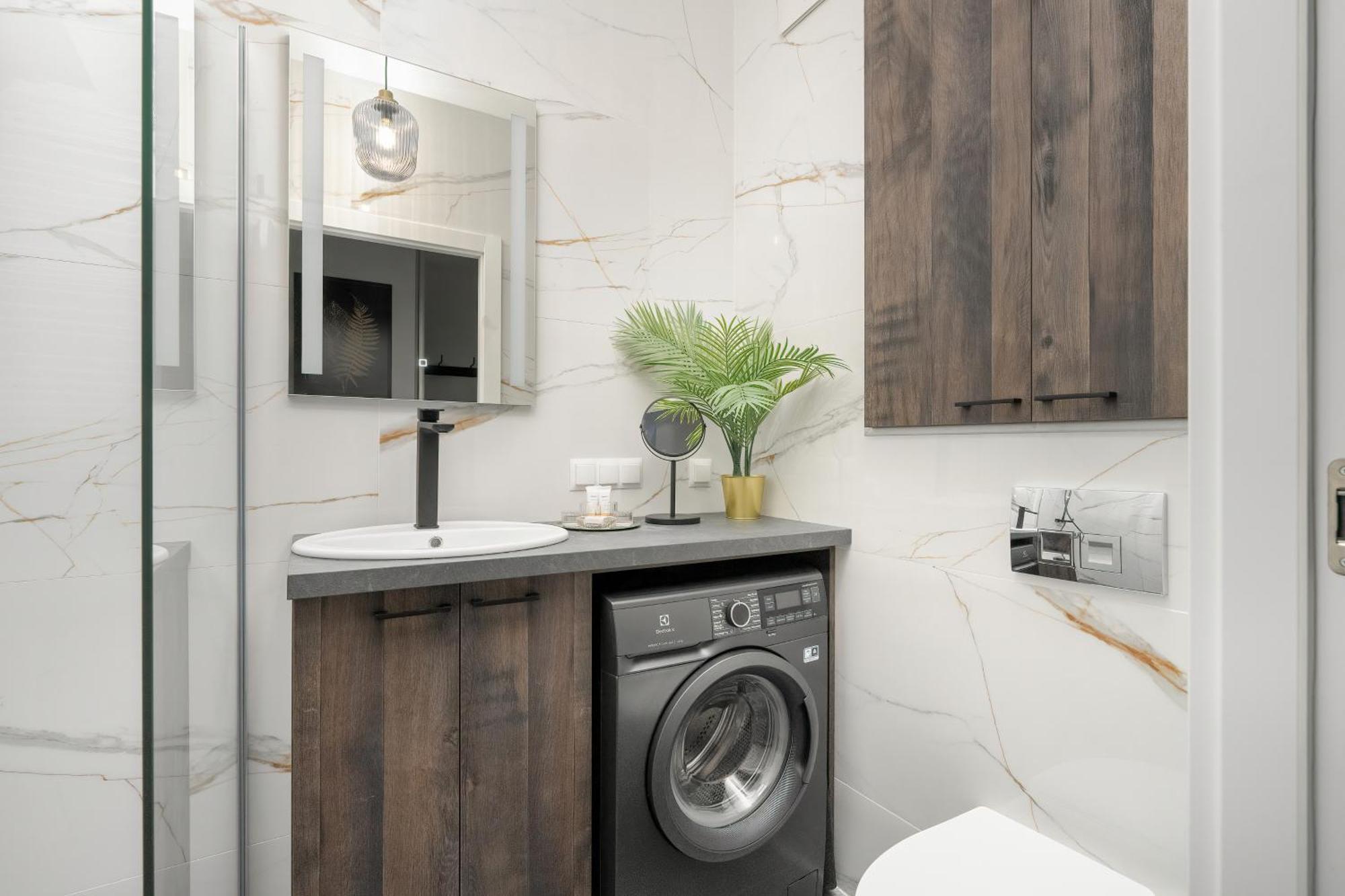 City Center Apartments With Gym & Free Garage Poznan By Noclegi Renters Exteriör bild