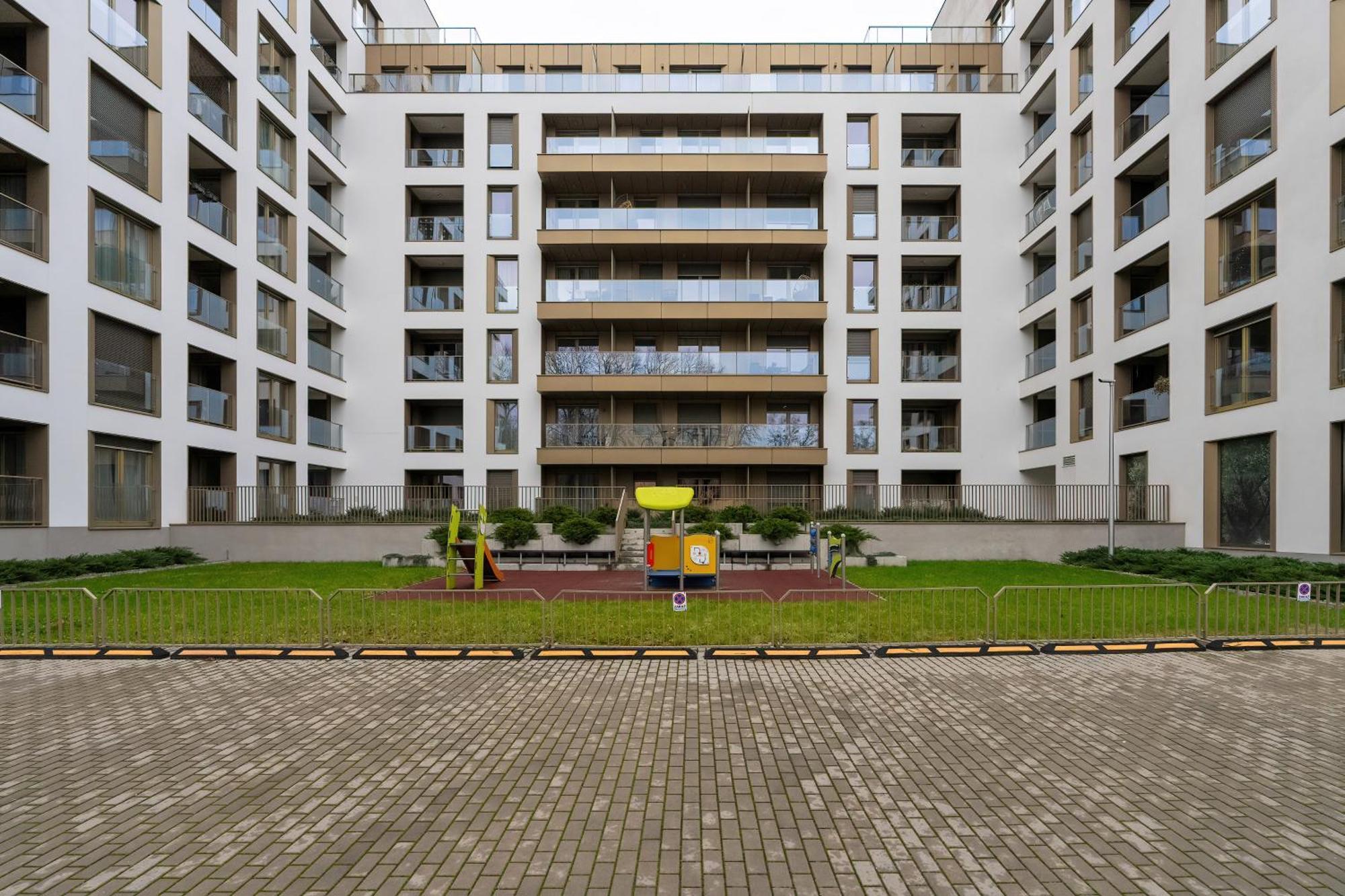 City Center Apartments With Gym & Free Garage Poznan By Noclegi Renters Exteriör bild