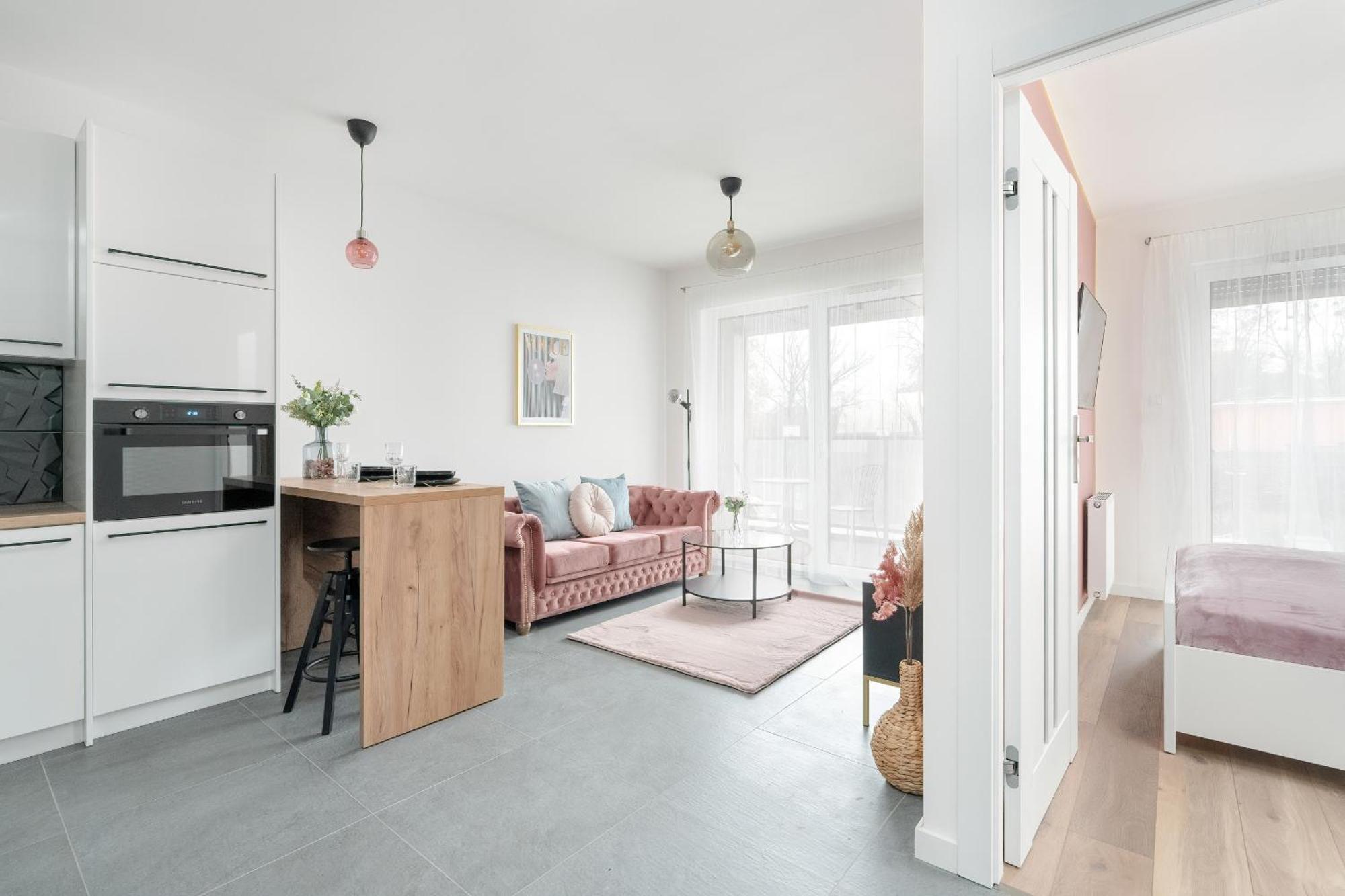City Center Apartments With Gym & Free Garage Poznan By Noclegi Renters Exteriör bild