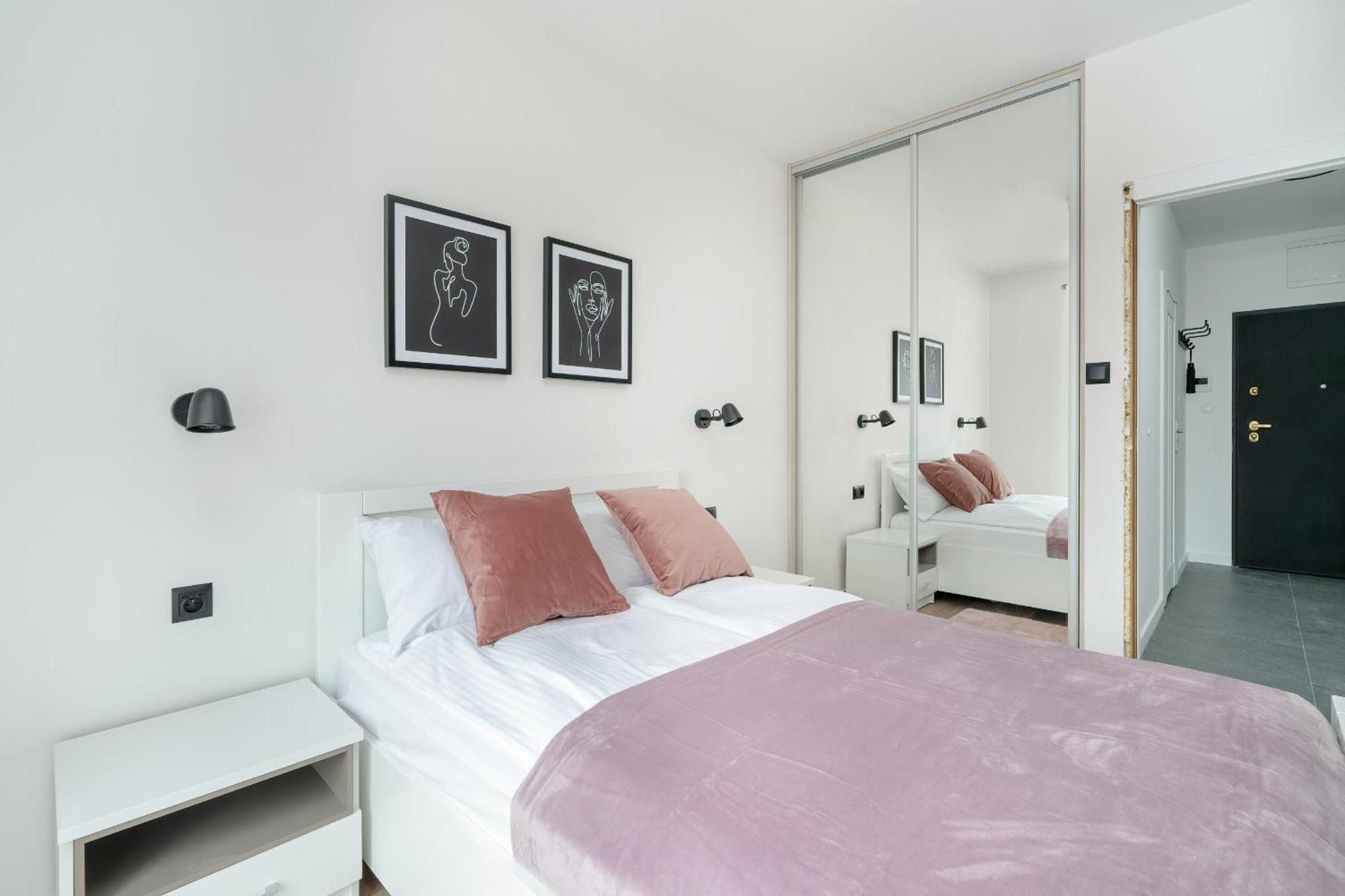 City Center Apartments With Gym & Free Garage Poznan By Noclegi Renters Exteriör bild