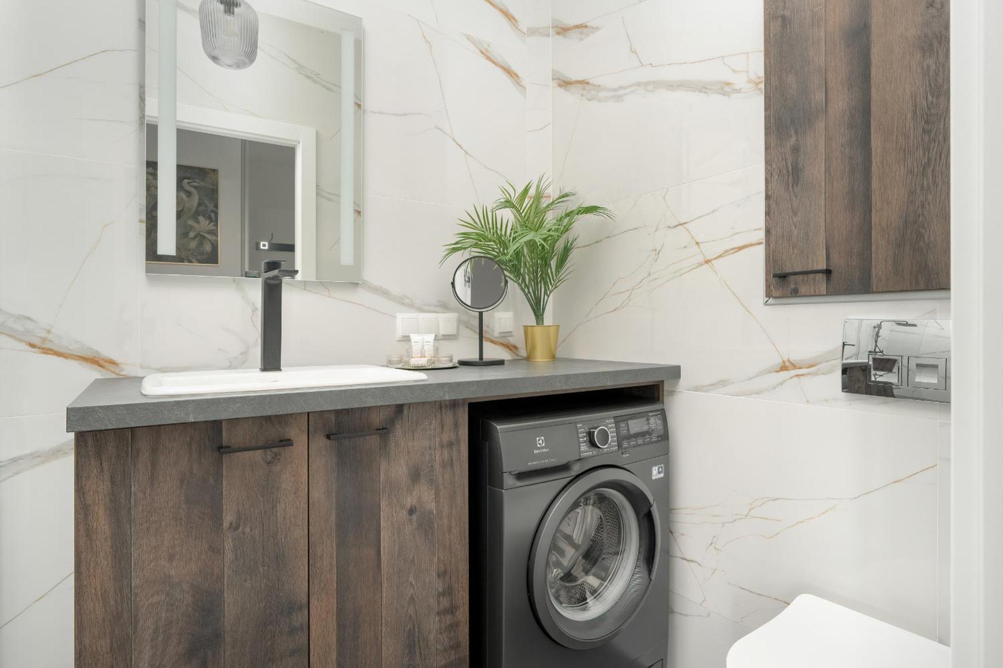 City Center Apartments With Gym & Free Garage Poznan By Noclegi Renters Exteriör bild