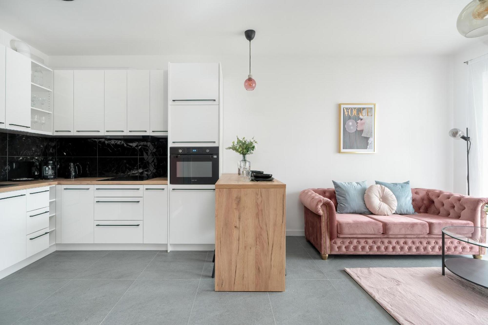 City Center Apartments With Gym & Free Garage Poznan By Noclegi Renters Exteriör bild